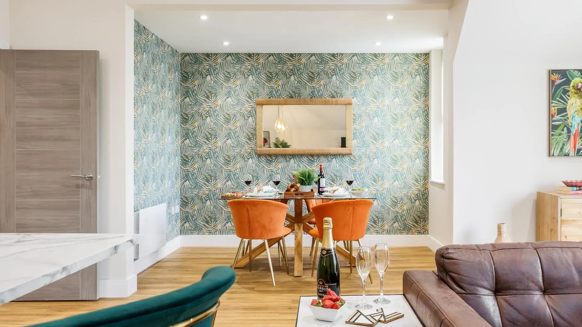 Sea Breeze - Pebbles Apartment Bournemouth