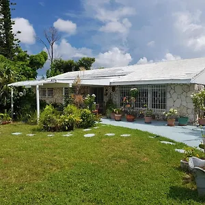 bajamar-bed-n-breakfast.comcaribbean.com/